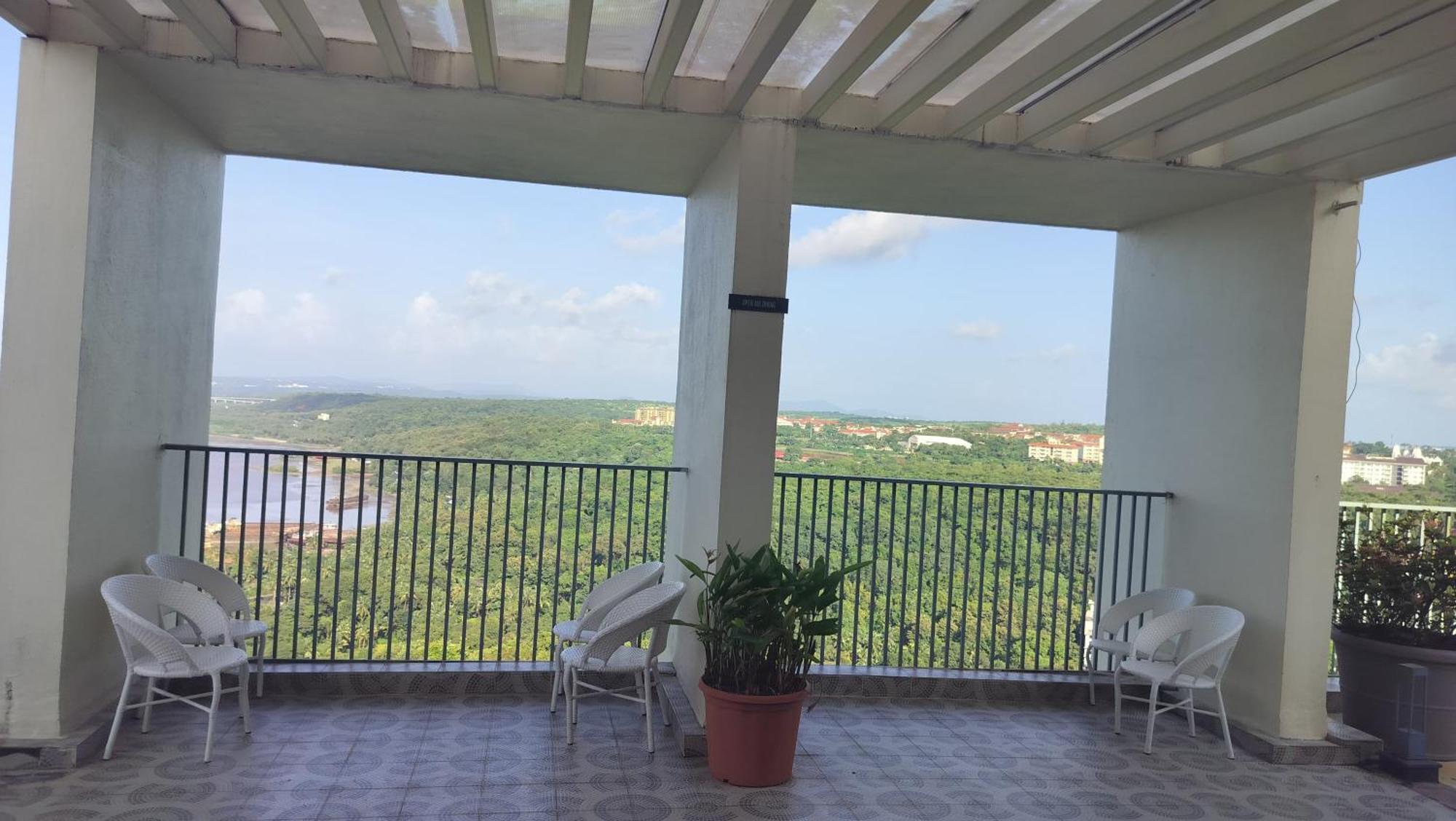 Good Stay 2Bhk Pool Apartment 10 Mins From Dabolim Airport Goa 102 Consua Kültér fotó
