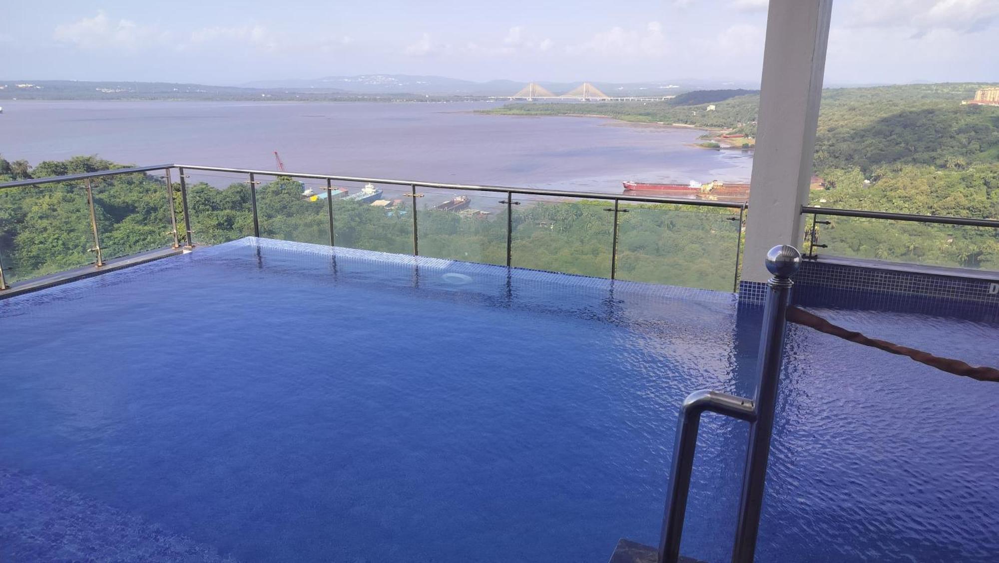 Good Stay 2Bhk Pool Apartment 10 Mins From Dabolim Airport Goa 102 Consua Kültér fotó